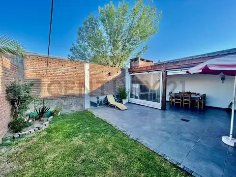 VENTA CASA 3 AMB ALTOS DE PODESTA CON PATIO