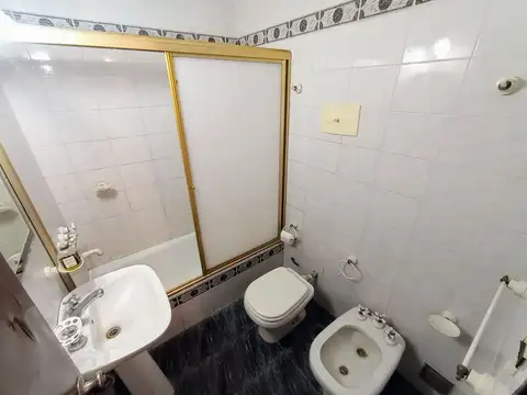 VENTA DPTO. 2 DORMI, PATIO, PILETA EN ZONA CENTRO