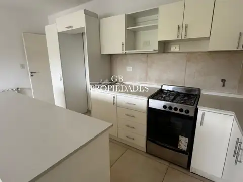 Departamento en Alquiler con 1 cocheras