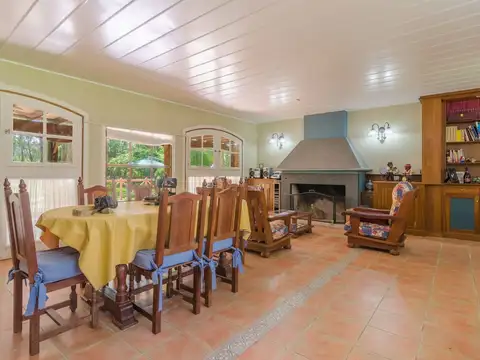 Venta casa 5 ambientes country Campos de Roca
