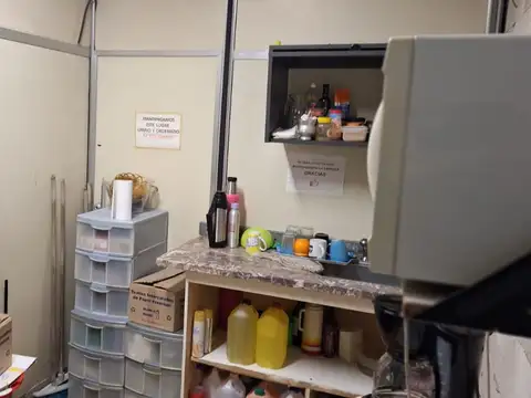 Venta de galpon con oficinas