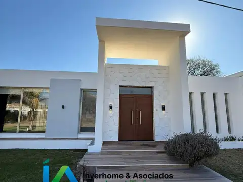 Casa a la venta en las Tapias