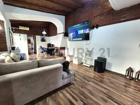 Casa en Venta al Este
