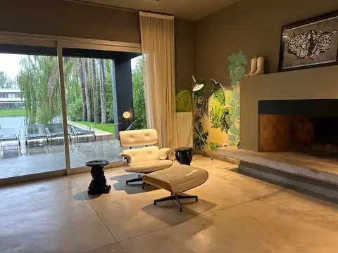 Casa en Venta al Este