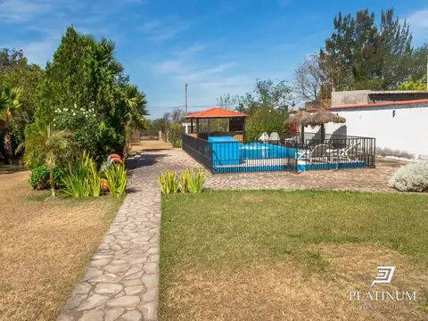 Casa en Venta con 1 cochera