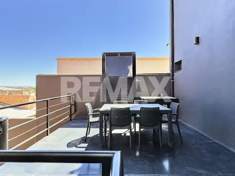 Departamento 25 ambientes con 10 baños
