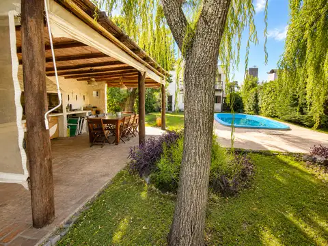 EXCLUSIVA CASA  REFECCIONADA EN INDIO CUA GOLF CLUB