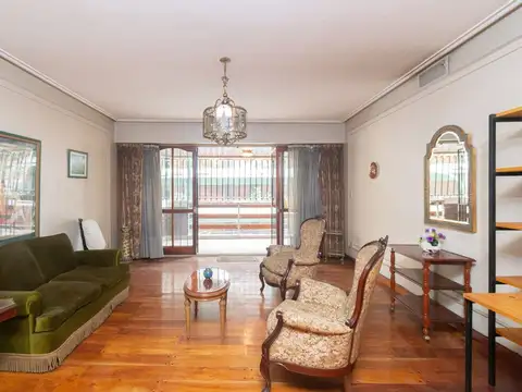 VENTA PISO 4 AMBIENTES Y DEP 179 M2 COCHERA FLORES