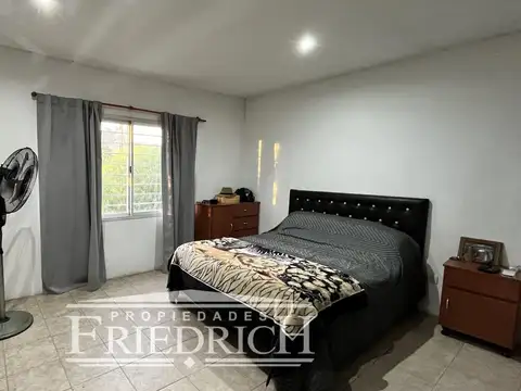 CASA EN VENTA - GENERAL RODRIGUEZ