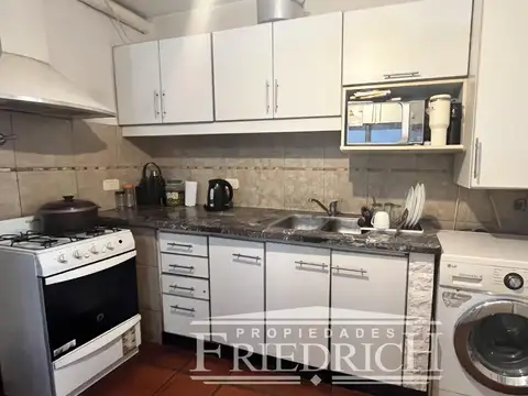 Casa 4 ambientes con 1 baño