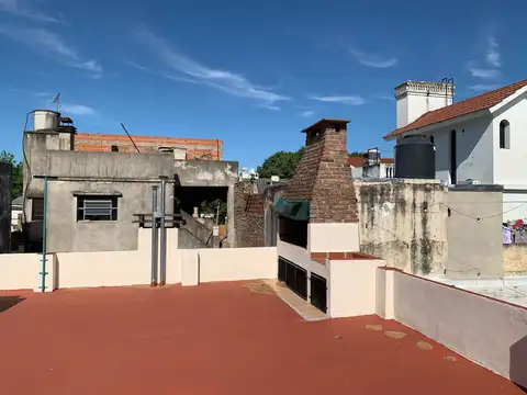 Casa de pasillo en venta en Echesortu