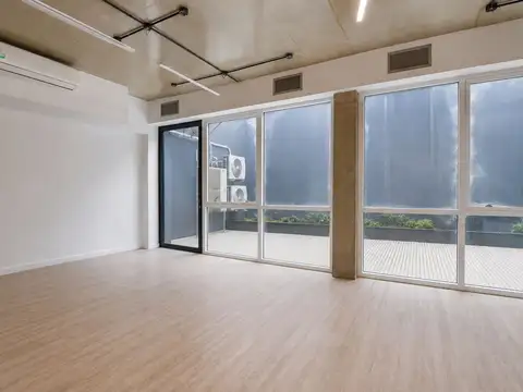 Venta Oficina, PB a la calle Parque Patricios