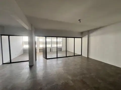 Oficina Adolfo Alsina 1700