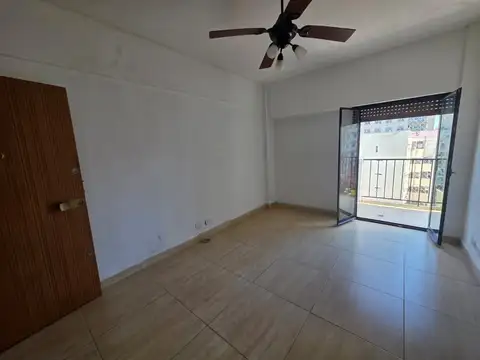 PARAGUAY 4200, Piso 8