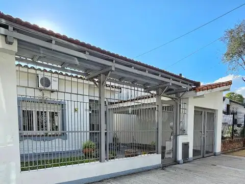 Venta chalet 3 ambientes en Castelar sur Apto credito