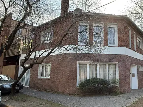 EXCELENTE CHALET EN 3 PLANTAS EN FLORIDA M