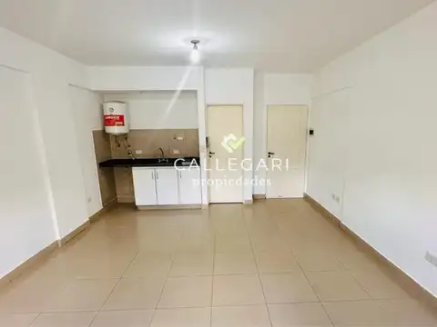 Departamento en Alquiler en Berazategui, $ 420.000