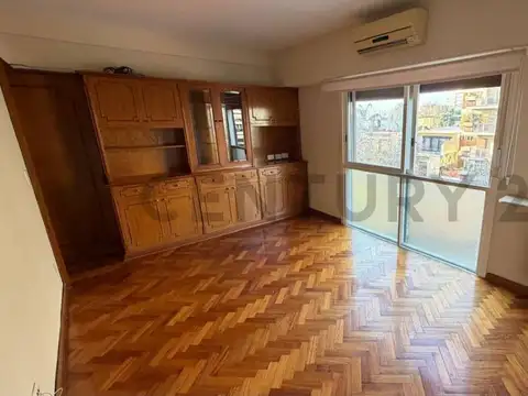 Alquiler Olivos 2 Ambientes con Cochera Fija Cubierta – Av. del Libertador