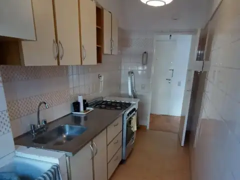 2 ambientes frente, 1º por escalera  EXPENSAS ECONOMICAS