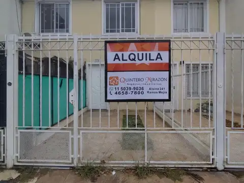Duplex 2 amb con cochera y patio
