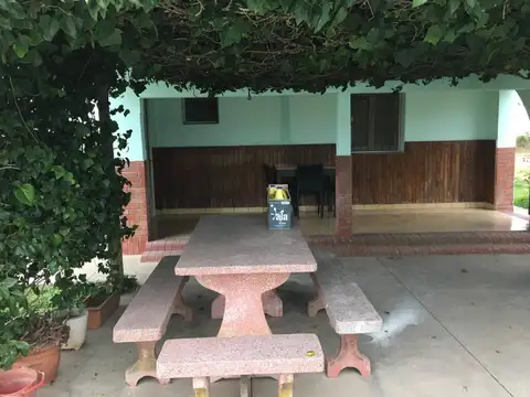 Estab.Don Alberto  Santa María Norte- Pilar