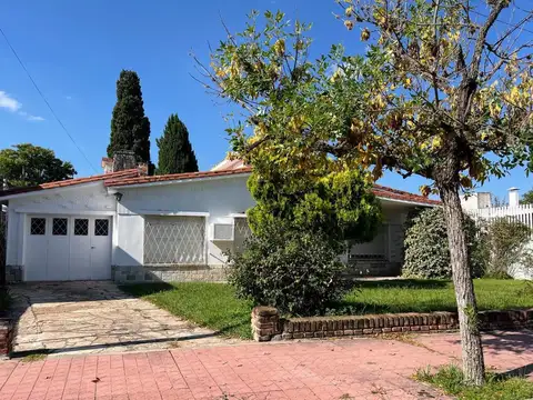 ¡Venta! Casa en Cerro de las Rosas -3 dormitorios ¡Apta Crédito!