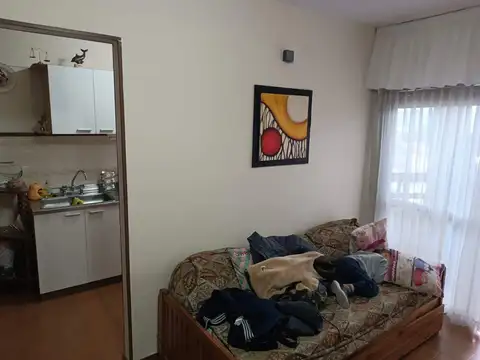 Venta un dormitorio Villa Carlos Paz con cochera escritura Vista al lago