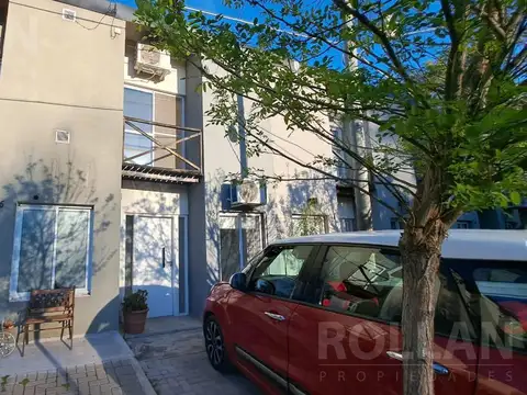 Duplex de 3 amb en 2 pl c/ent. auto  VENTA  ING. MASCHWITZ, BARRIO AYRES