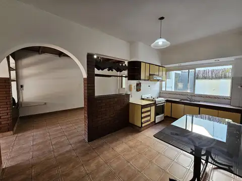 Depto Tipo Casa en Venta de 4 ambientes