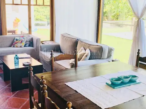 Casa 5 ambientes con 3 baños