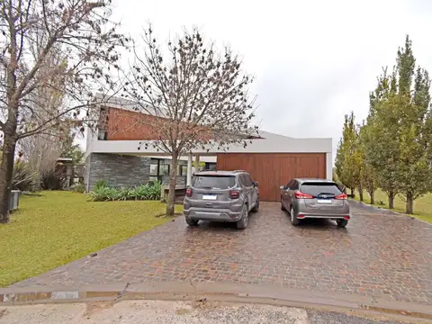 Casa en Venta en General Rodríguez, USD 1.750.000