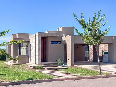 Casa en Lujan De Cuyo