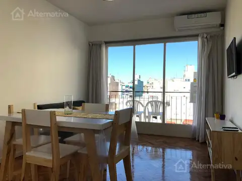 Pringles al 800 entre Humahuaca y Av. Corrientes