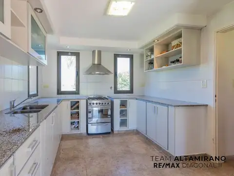 Laguna Vitel Club de Campo 100