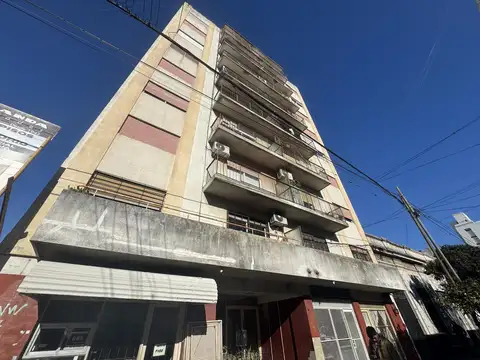 Calle 47 entre 2 y 3 al 300