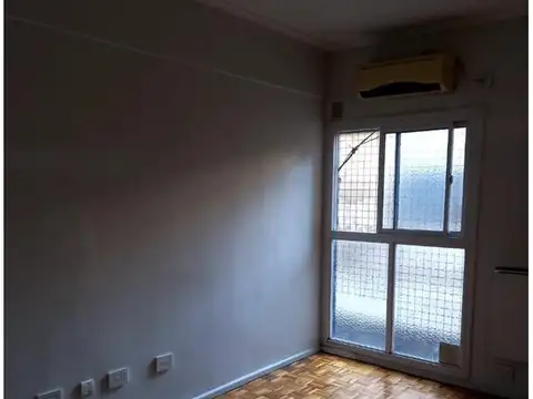 Departamento 2 Ambientes al contra frente! a 3 cuadras del Abasto!