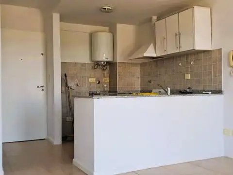 Departamento en Alquiler en Haedo Norte, $ 450.000