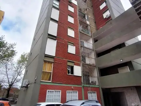 Av. Gral. Paz 15255 , Piso 8