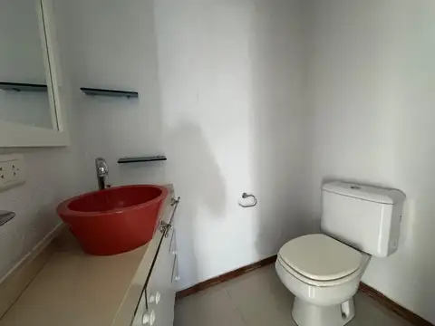 Casa en Venta con 5 cocheras