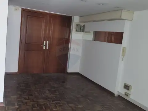 Oficina en Alquiler 27 años