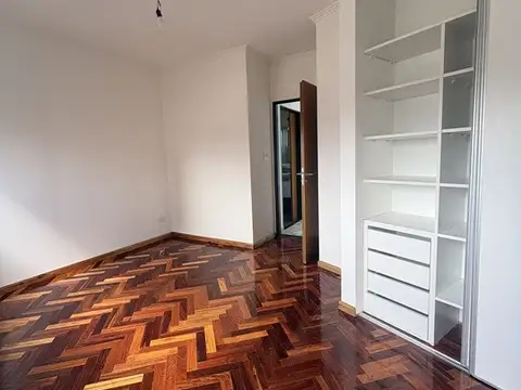 Departamento en Alquiler en Parque Patricios, $ 800.000