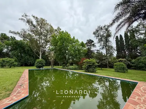 Los Fresnos esquina Los Tilos