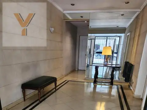 Esmeralda e/ Arroyo y Avenida Libertador