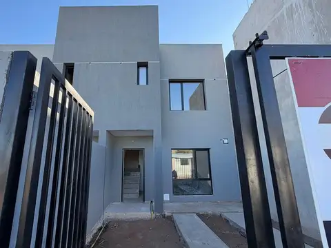 Casa en Venta en Neuquen, USD 185.000