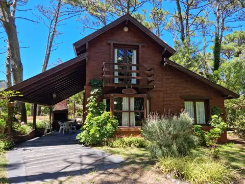 ABRIL  Disponible diciembre, enero y febrero 2026