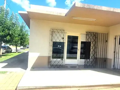 Local en Alquiler en Paso Del Rey, $ 360.000