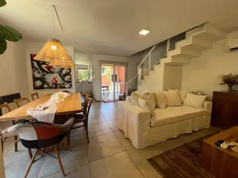 ¡Alquiler! Casa en Housing en el Corazón de Villa Belgrano - 3 dormitorios