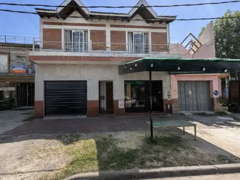 VENTA 2 PH 3 AMB CON COCHERA Y LOCAL LANÚS ESTE .