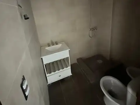 Depto Tipo Casa 3 ambientes con 2 baños
