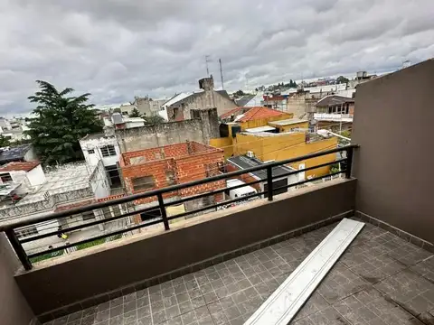 Depto Tipo Casa en Alquiler 1 año